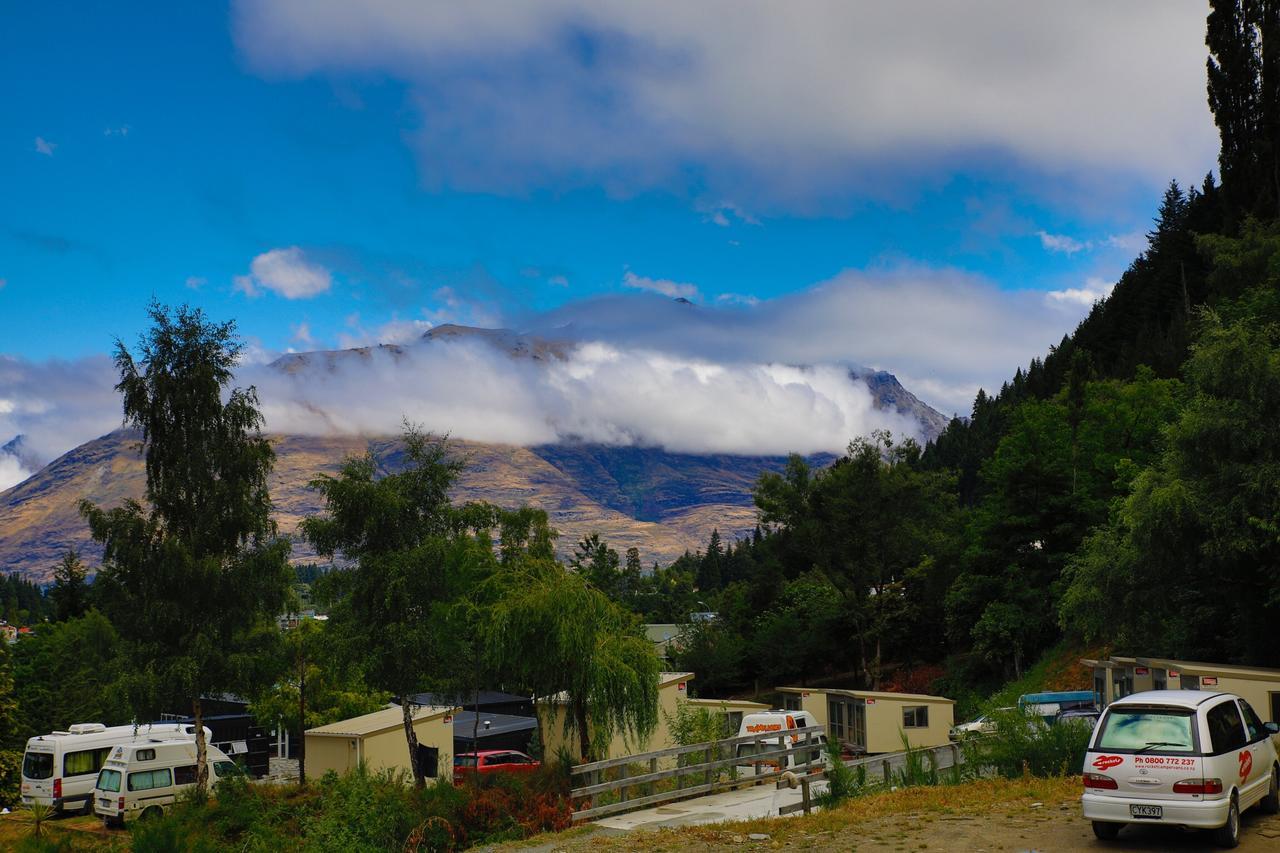 Qbox Hotell Queenstown Eksteriør bilde